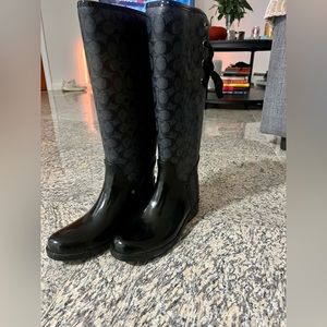 Coach rain boots never worn size 9 medium